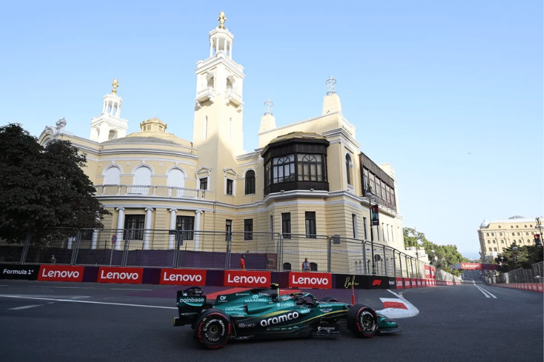 Alonso y Stroll saldrán últimos en Bakú por sanciones a Honda