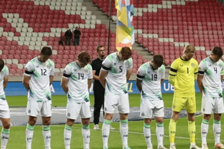 Irlanda protesta ante Israel en la Liga de Naciones con un gesto de rechazo