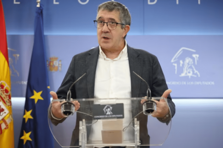 Patxi López arremete contra Peinado tras enviar a juicio a Begoña Gómez