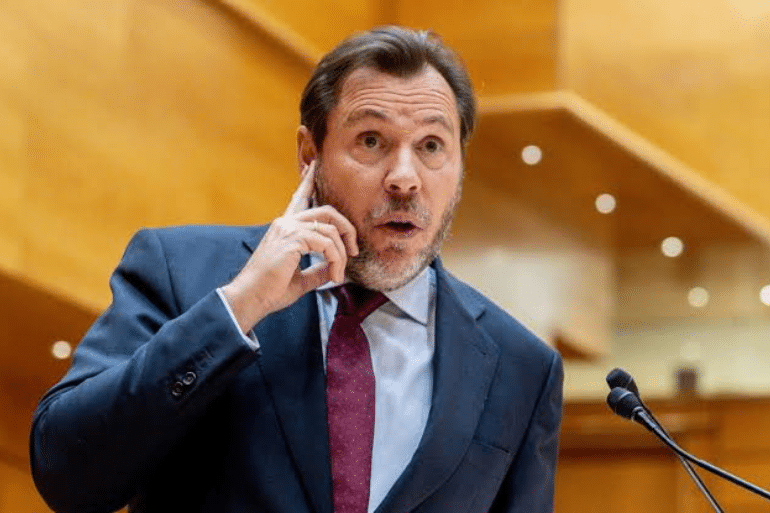Los transportistas llevan a Puente un decreto propio para evitar una nueva escalada del conflicto Los transportistas llevan a Puente un decreto propio