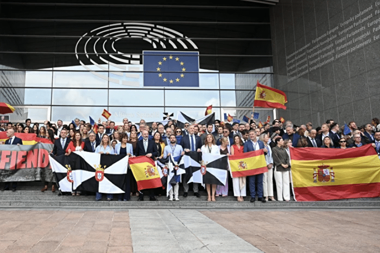 PP y Vox acercan posiciones en Europa para endurecer la respuesta por Ceuta PP y Vox acercan posiciones en Europa