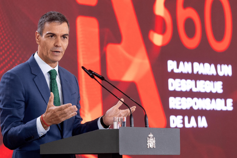 Sánchez plantea un “contrato social” para regular la IA en España Sánchez plantea un “contrato social” para regular la IA