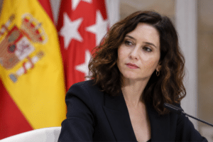 Un correo refuerza la versión de Ayuso sobre el polémico ático