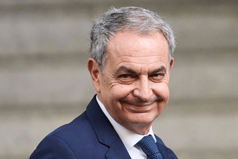 Zapatero atribuye al rey saudí de 2007 las joyas halladas en su despacho Zapatero atribuye al rey saudí de 2007 las joyas