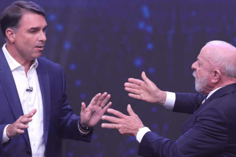Brasil llega a las urnas con Lula y Bolsonaro enfrentados por la seguridad y la economía Brasil llega a las urnas con Lula y Bolsonaro enfrentados