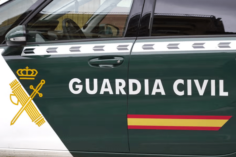 Hallan un cadáver cerca del Hospital del Sur de Tenerife: la Guardia Civil investiga su muerte Hallan un cadáver cerca del Hospital del Sur de Tenerife