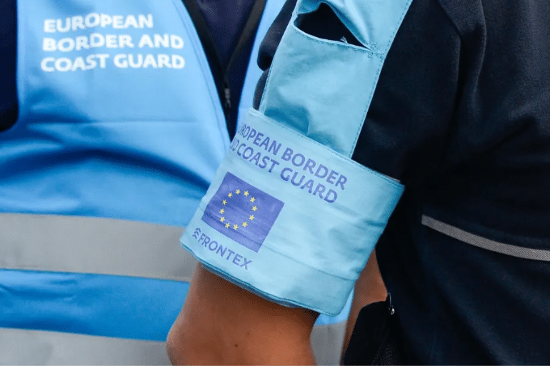 La UE quiere multiplicar por diez los agentes de Frontex