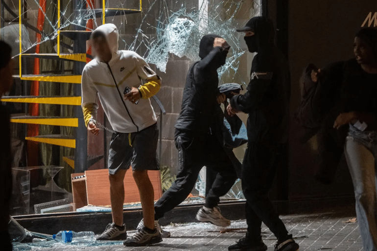 Barcelona refuerza la seguridad ante las amenazas de saqueos del 31 de octubre