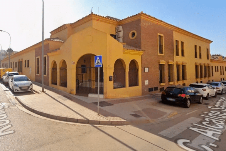 Dos ancianos mueren tras desplomarse un ascensor en Vélez-Málaga