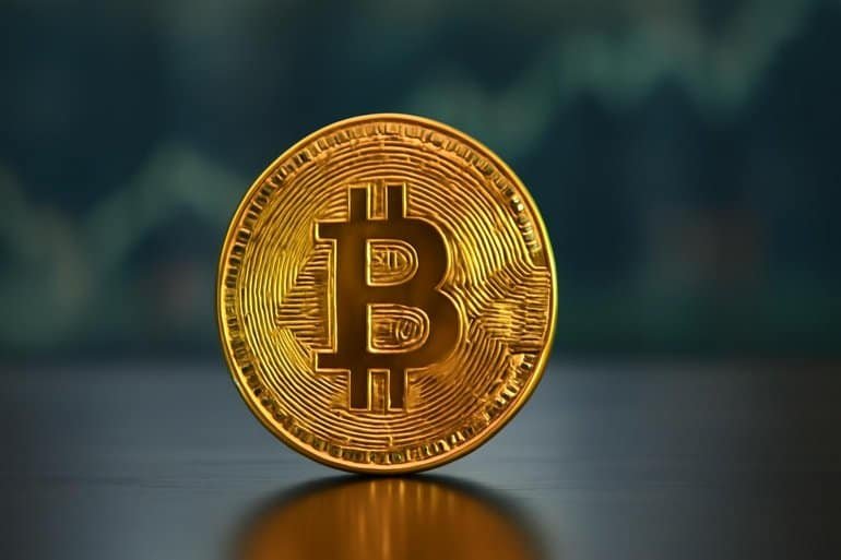 Bitcoin podría caer a $10 000 si acciones bajan 20%, alerta analista de Bloomberg Bitcoin podría caer a $10 000 si acciones bajan 20%, alerta analista de Bloomberg